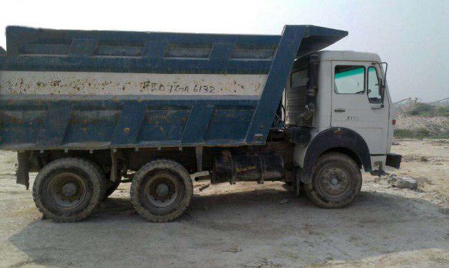 Dump trucks https://www.younesshakib.com/fa/wp-content/uploads/2018/02/2-1.jpg